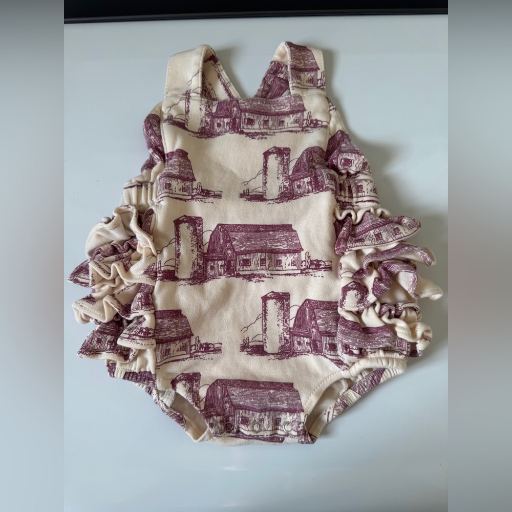Kate Quinn bubble/ruffle romper